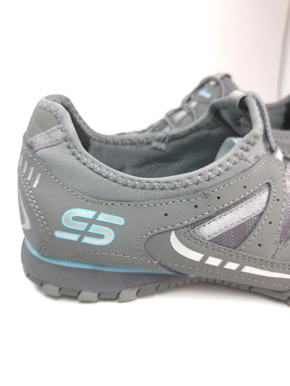 Skechers Bikers Gray & Teal Slip‑On Bungee‑Lace Walking Sneakers Sz 8